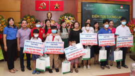 Van Phuc Group tài trợ hơn 6 tỷ đồng đỡ đầu 50 trẻ mồ côi do dịch Covid-19