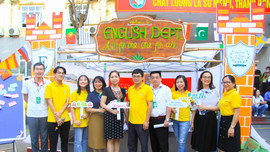  “Hội trại và Teambuilding” chào mừng ngày Nhà giáo Việt Nam và tân sinh viên