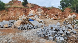 Phú Yên: Kiểm tra các điểm khai thác đất, đá trái phép sau tai nạn chết người