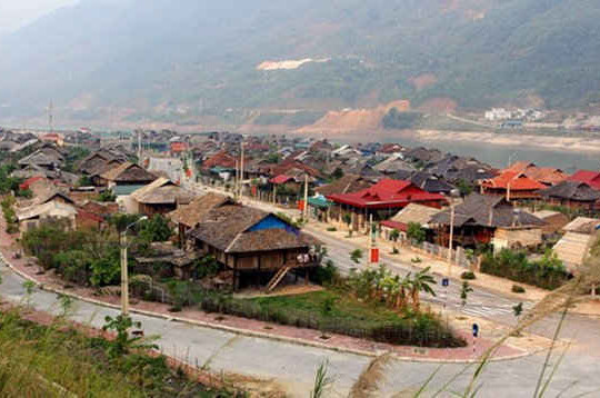 Phát triển KTXH vùng chuyển dân sông Đà thuộc tỉnh Sơn La