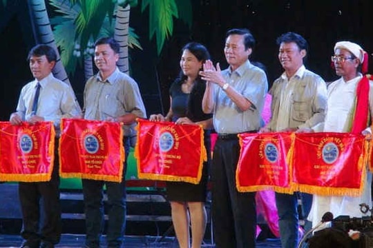 Liên hoan dân ca Việt Nam năm 2015 - khu vực Nam Trung bộ