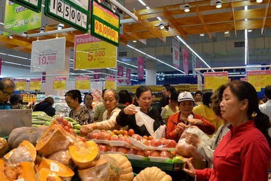 Hệ thống siêu thị Co.opmart chưa tăng giá hàng hóa theo giá xăng