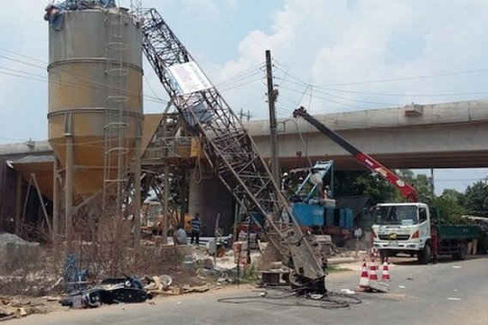 UBND tỉnh Đồng Tháp xin lỗi gia đình 3 người tử nạn do cần cẩu rơi