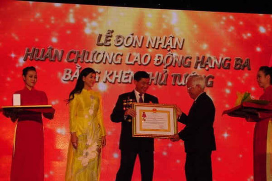 Tập đoàn IPP tặng 2 tỷ đồng hỗ trợ trẻ em và học sinh Việt Nam