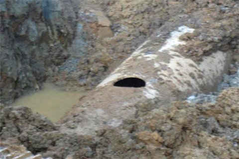 70.000 người dân bị ảnh hưởng do đường ống cấp nước sạch sông Đà vỡ