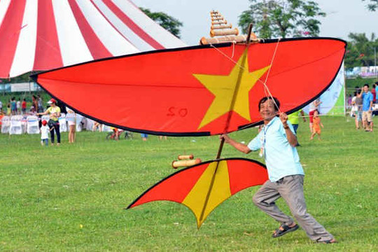 Hà Nội: Đặc sắc lễ hội thi thả diều