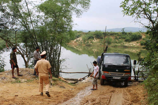 Hương Khê- Hà Tĩnh: Đẩy lùi được nạn "cát tặc" trên sông Ngàn Sâu