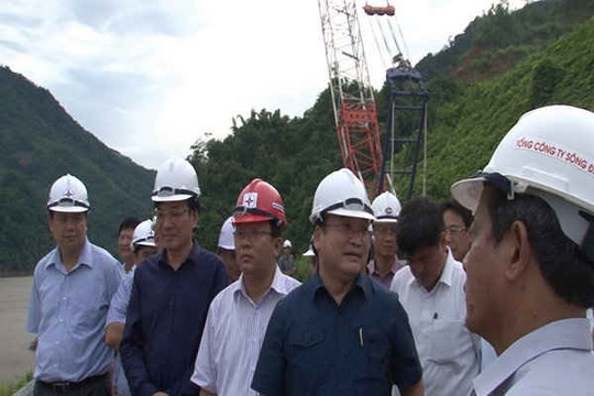 Phó Thủ tướng Hoàng Trung Hải kiểm tra tiến độ công trình thủy điện Lai Châu