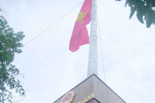 Khánh thành Cột cờ chủ quyền Tổ quốc tại Đảo Mắt (Nghệ An)