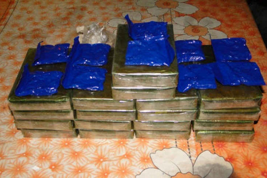 Nghệ An: Bắt vụ buôn bán, vận chuyển ma túy lớn ngay trên đất Lào
