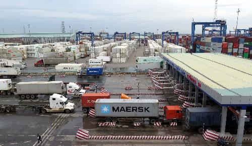 Phải bảo đảm an toàn về hóa chất tại cảng Cát Lái