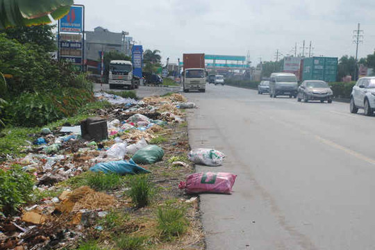 Hưng Yên, Hải Dương cần xử lý dứt điểm tình trạng rác thải đổ hai bên đường QL5
