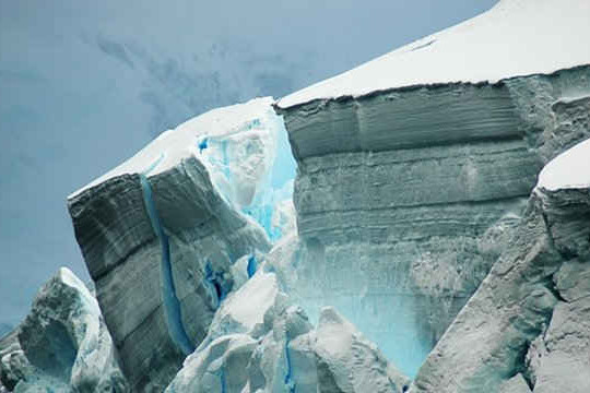 Băng Nam Cực tan chảy nhanh khiến toàn bộ lục địa có nguy cơ bất ổn vào năm 2100