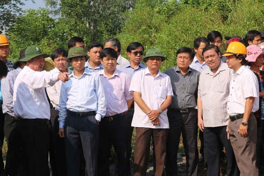 Bí thư Thành ủy Đà Nẵng kiểm tra điểm nóng ô nhiễm bãi rác Khánh Sơn