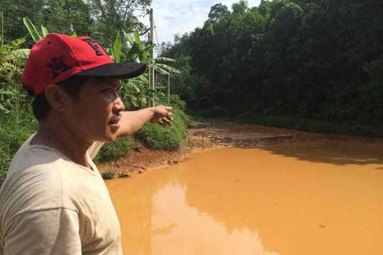 Dân tố Nhà máy Xi măng Tân Quang gây ô nhiễm