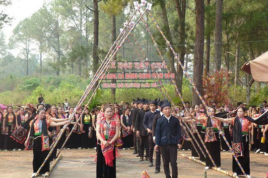 Công nhận Lễ hội Hết Chá là di sản văn hóa phi vật thể Quốc gia