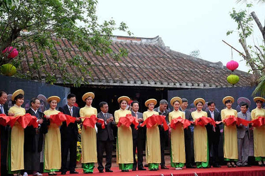 Khai mạc Festival văn hóa tơ lụa Việt Nam - Châu Á 2016