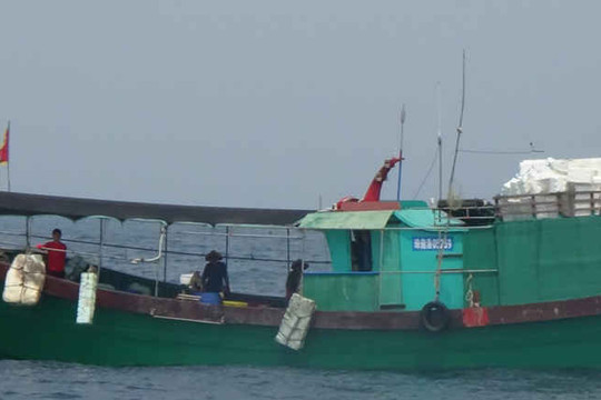 BĐBP Quảng Bình xua đuổi 6 tàu cá Trung Quốc vi phạm vùng biển Việt Nam