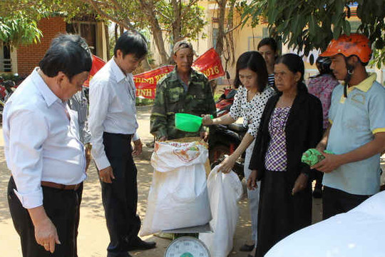 Hỗ trợ 500 tấn gạo "cứu đói" cho tỉnh Đắk Lắk