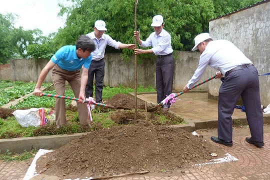 Sơn La: Ra quân hưởng ứng Tuần lễ Quốc gia Nước sạch và VSMT 2016