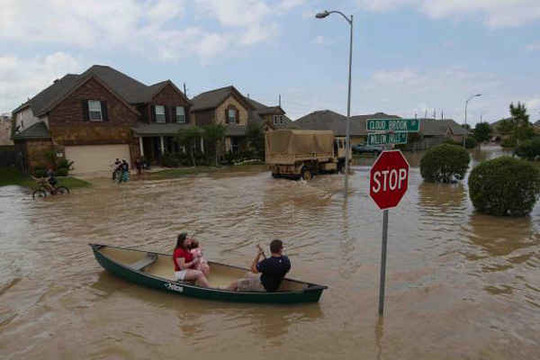 Lũ lụt ở Texas (Mỹ), 5 người thiệt mạng