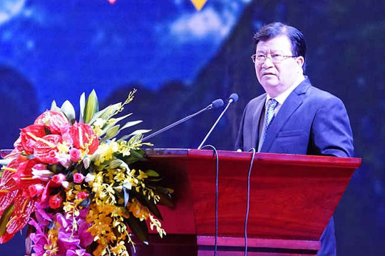 Phó Thủ tướng Trịnh Đình Dũng dự Hội nghị xúc tiến đầu tư và quảng bá du lịch tỉnh Lào Cai năm 2016