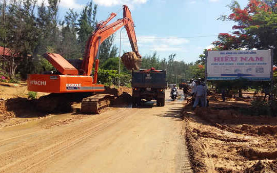 Khẩn trương rà soát việc khai thác titan tại Bình Thuận