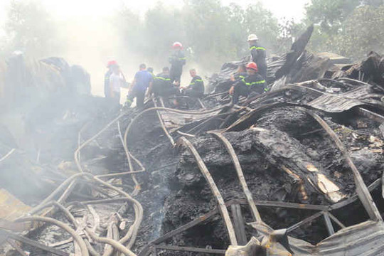 Bà Rịa - Vũng Tàu: Cháy lớn tại kho phế liệu, thiệt hại hàng tỷ đồng