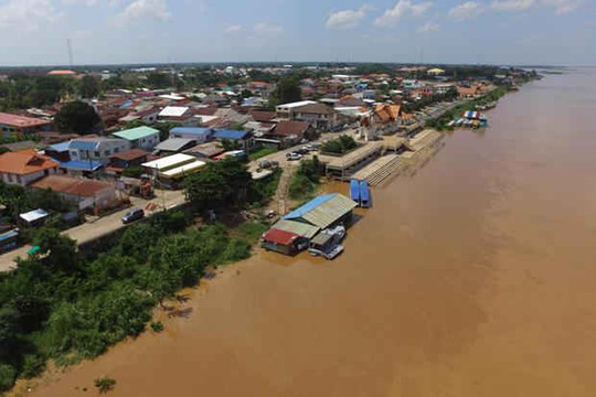 Đập Cảnh Hồng xả nước, cư dân sông Mekong báo động