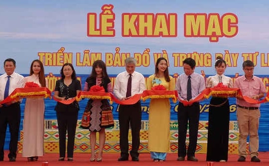 Sơn La: Khai mạc Triển lãm bản đồ và trưng bày tư liệu Hoàng Sa, Trường Sa