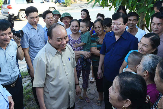 Thủ tướng thăm Khu tái định cư thủy điện Sơn La