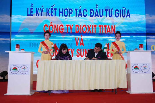Bình Thuận: Hợp tác đầu tư chế biến sâu Titan