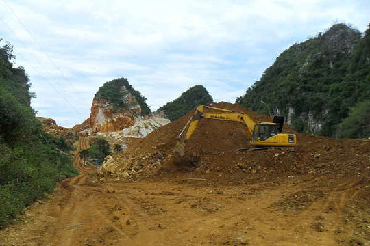Nghệ An: Sập mỏ đá khiến 3 người chết, 1 người bị thương