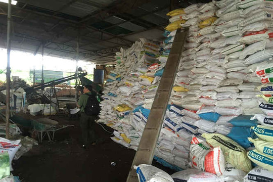 Lâm Đồng: Thu giữ 300 tấn phân bón giả