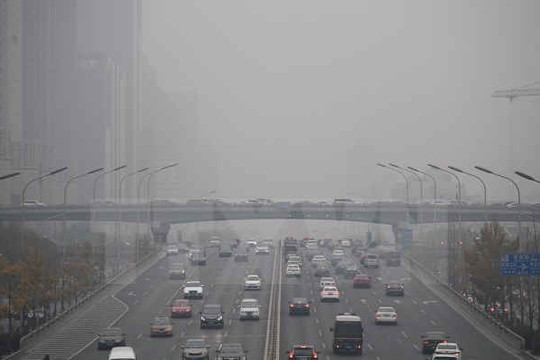 Trung Quốc phát cảnh báo vàng về một đợt khói mù mới