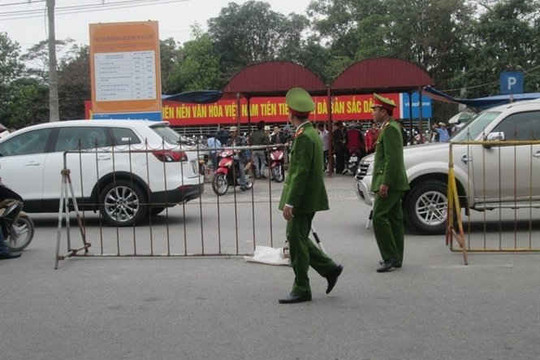 Hơn 1.000 cảnh sát tham gia bảo vệ lễ Khai ấn Đền Trần