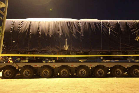 432 bánh xe siêu trường siêu trọng "hộ tống" đoàn tàu Cát Linh - Hà Đông