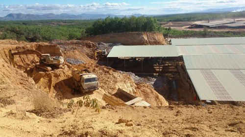 TP Kon Tum: Rầm rộ khai thác đất sét trái phép