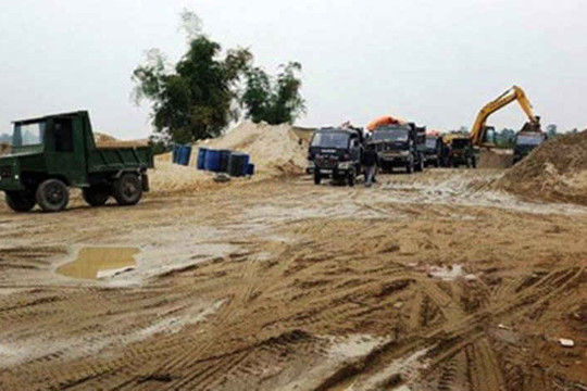 Thanh Hóa: Kỷ luật Phó chủ tịch huyện vì để "cát tặc" hoành hành