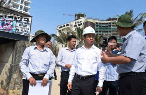 Bí thư Đà Nẵng Nguyễn Xuân Anh yêu cầu khẩn trương chống sạt lở bờ biển