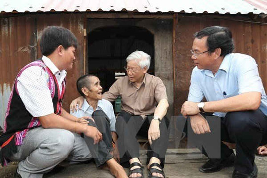 Tổng Bí thư thăm xã đặc biệt khó khăn Ayun của tỉnh Gia Lai