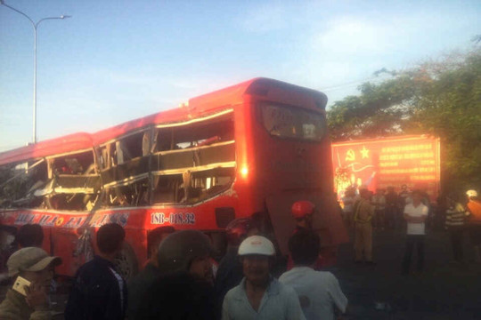 Gia Lai: Tai nạn giao thông thảm khốc làm 36 người thương vong