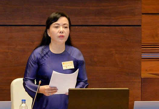 Bộ trưởng Y tế Nguyễn Thị Kim Tiến trả lời chất vấn Quốc hội