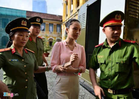 Diễn biến phiên tòa xét xử Hoa hậu Trương Hồ Phương Nga