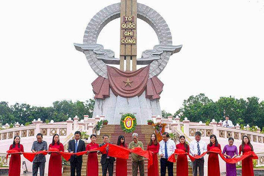 Cà Mau: Khánh thành Đài tưởng niệm các anh hùng liệt sĩ