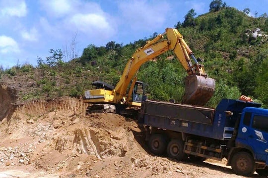 Vụ "Bình Định: Chủ tịch xã Phước Mỹ ngó lơ cho đất tặc tung hoành": "Khai thác đất là trái phép!"