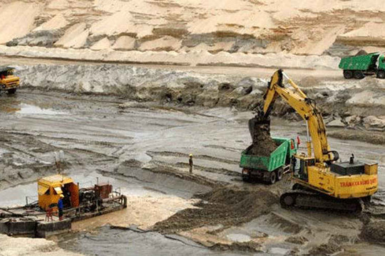 Thủ tướng yêu cầu 3 Bộ và tỉnh Hà Tĩnh báo cáo việc khai thác mỏ sắt Thạch Khê