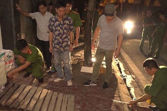 Hải Dương: Thanh niên mua xăng đốt nhà hàng xóm để trả thù