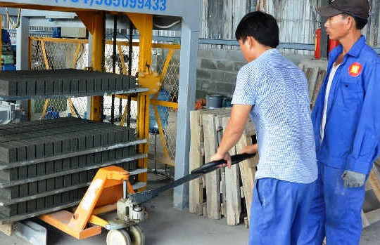 Quảng Nam: Từng bước thay thế gạch nung truyền thống bằng vật liệu xây không nung