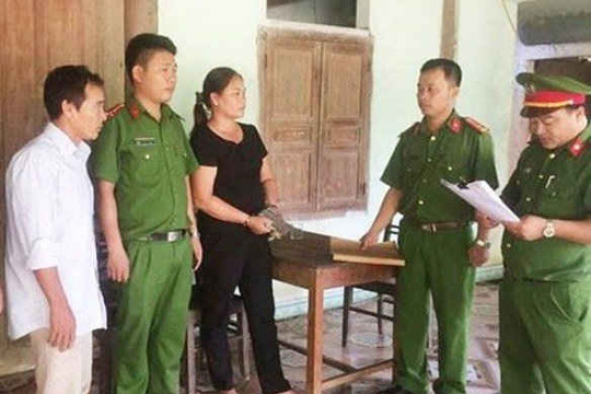 Nghệ An: Bắt cô giáo để điều tra hành vi lừa chạy việc